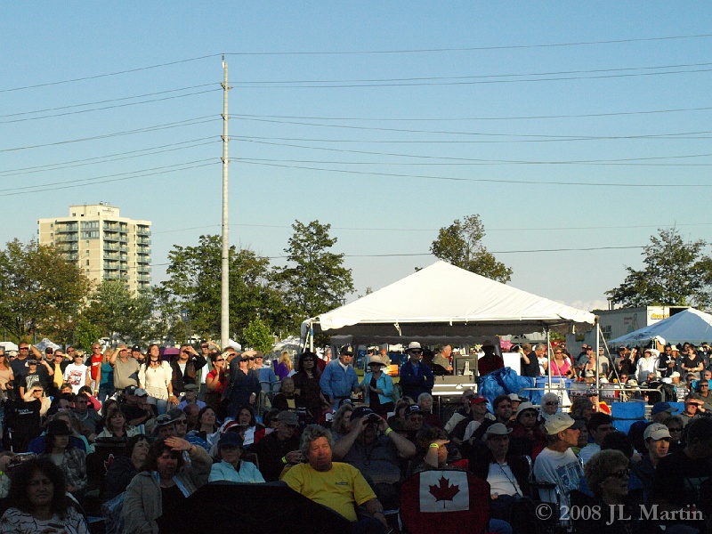 352SSS - Crowd Shots_09072008.JPG